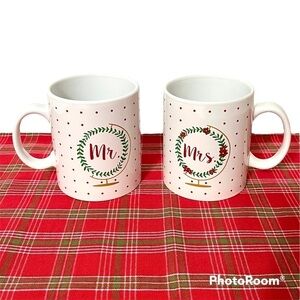 Mr. & Mrs. Red & Green Coffee Tea Hot Cocoa Mug Set Large Size 18 oz.